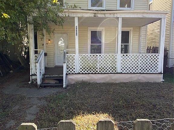 2nd image of 3002 Stockton St