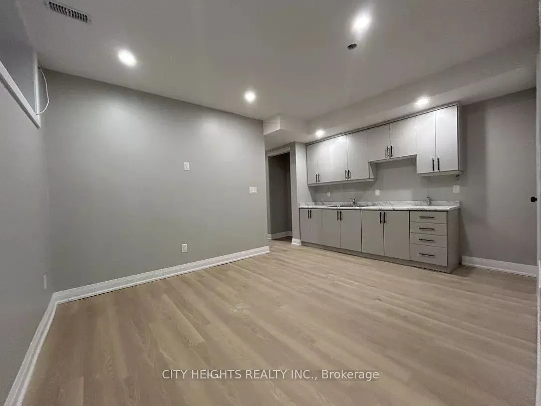 2 bed, $2,200 — Photo 2
