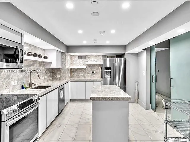 3535 S Ocean Dr #905 — Photo 62
