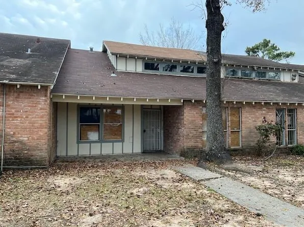 12211 W Village Dr Unit B, Houston, TX 77039