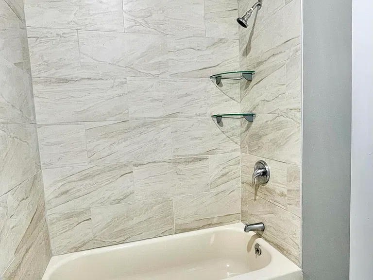 1028 N Webster Ave #2 — Photo 38