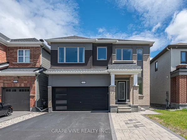 414 Aphelion Cres, Ottawa, ON K2J 6N6