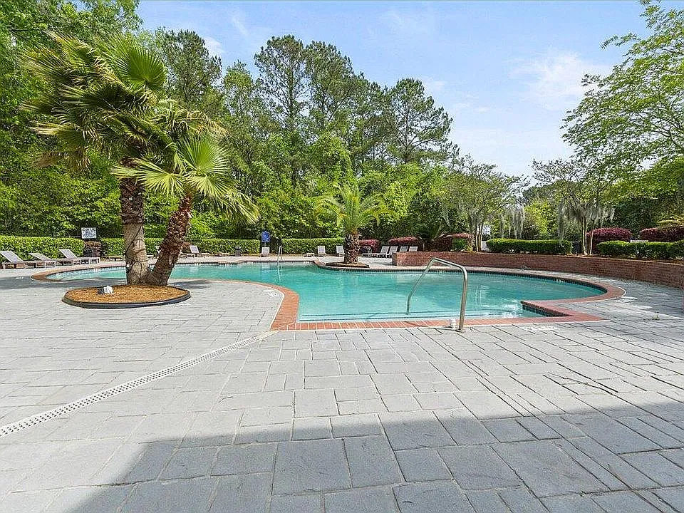 3 bed, 1394 sqft, $2,750 — Photo 2