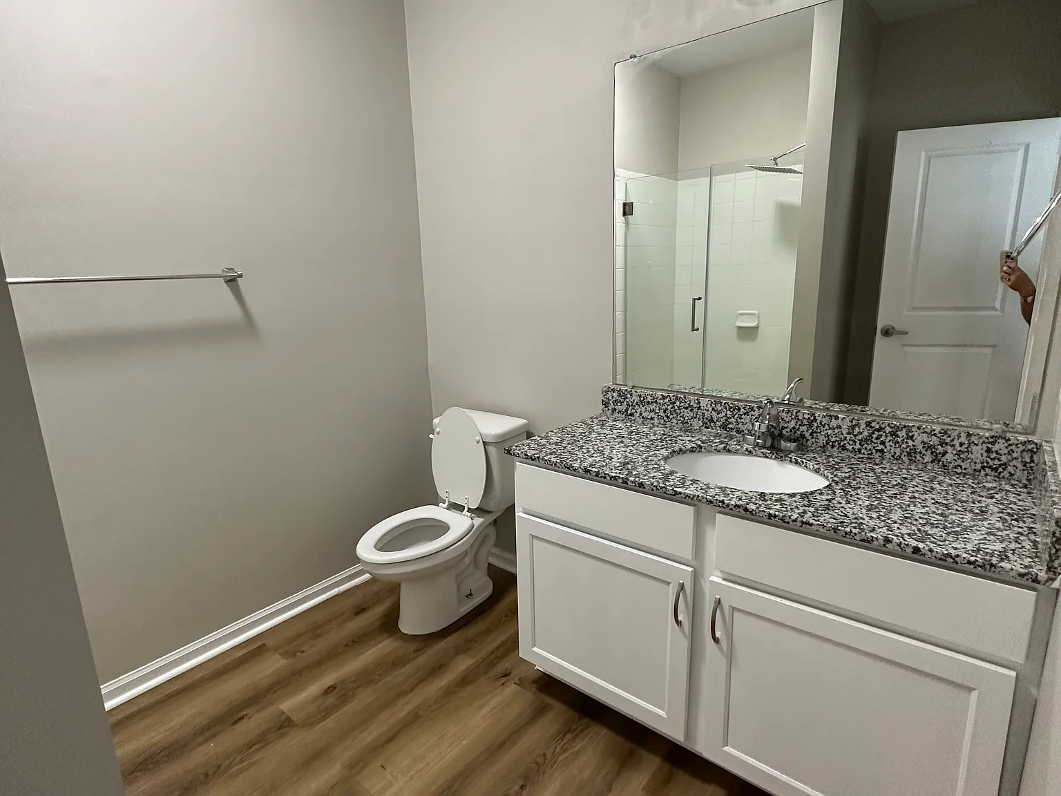 3 bed, 3.5 bath, 1360 sqft, $2,250 — Photo 4