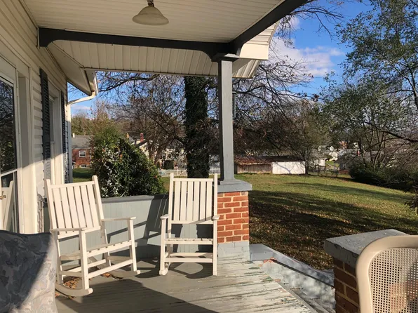 112 N Bruffey St, Salem, VA 24153