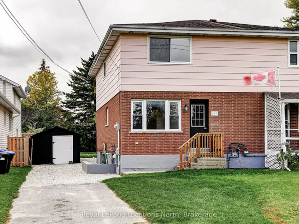 420 6th St, Collingwood, ON L9Y 1Z7