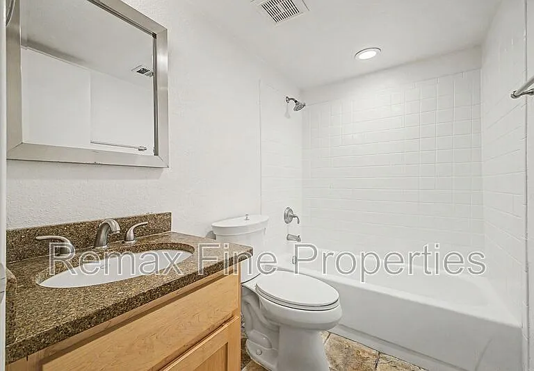 4704 E Paradise Village Pkwy N #111 — Photo 13
