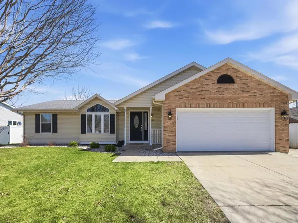 1510 North Wuthering Hills Drive, Janesville, WI 53546