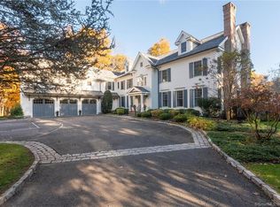 140 Fence Row Dr, Fairfield, CT 06824