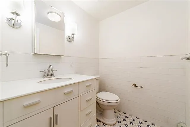 281.5 2nd St #3 — Photo 7