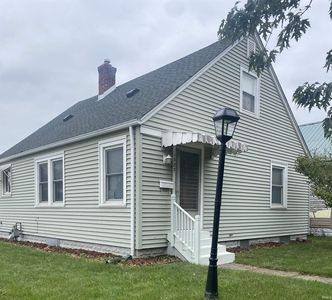 1325 W Dubail St, South Bend, IN, 46613