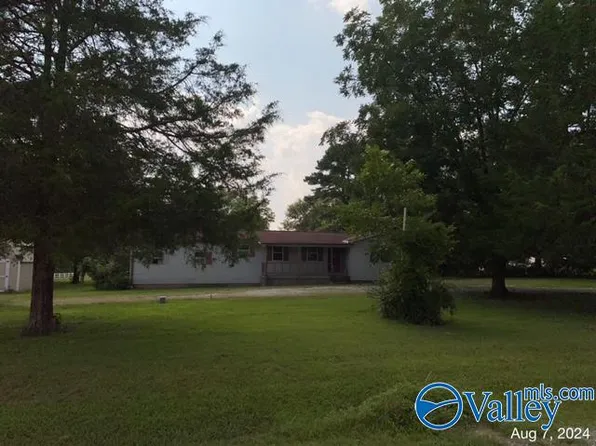 5805 County Road 221, Moulton, AL 35650