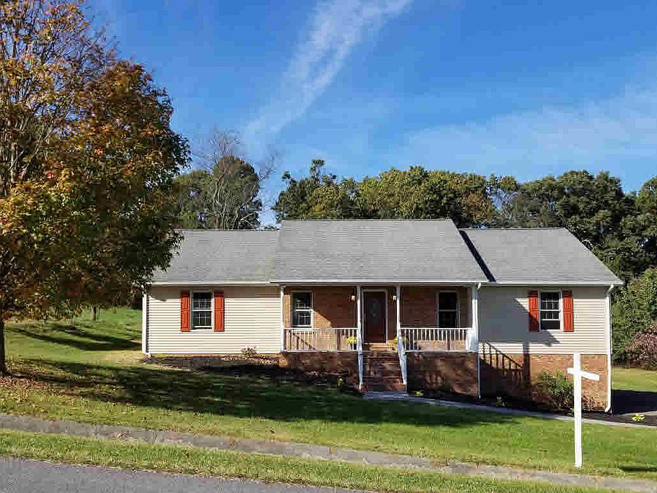 1st image of 2135 Hitching Post Dr