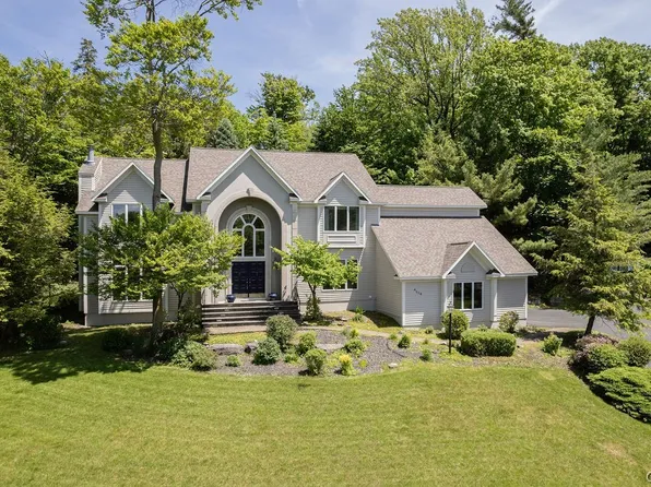 4564 Ashfield Ter, Syracuse, NY 13215