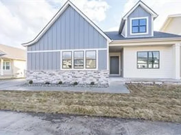 204 SW 18th St, Ankeny, IA 50023