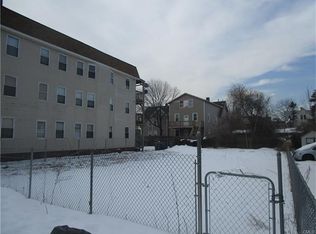 33 6th St, Bridgeport, CT 06607