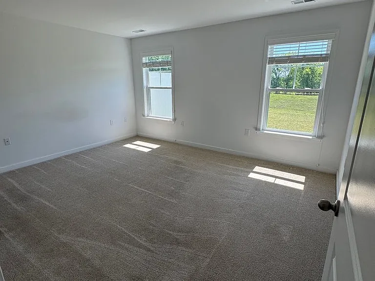 612 Dripping Spring Dr — Photo 10