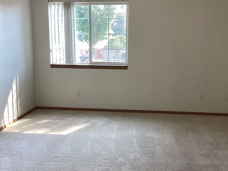 307A & 307 N Hallett St #B — Photo 14
