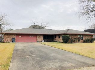 3317 Avenue J, Bay City, TX 77414