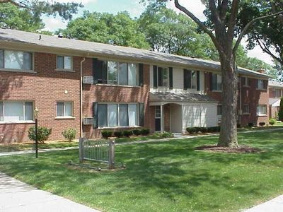 11410 Canal Rd APT 105, Sterling Heights, MI, 48314