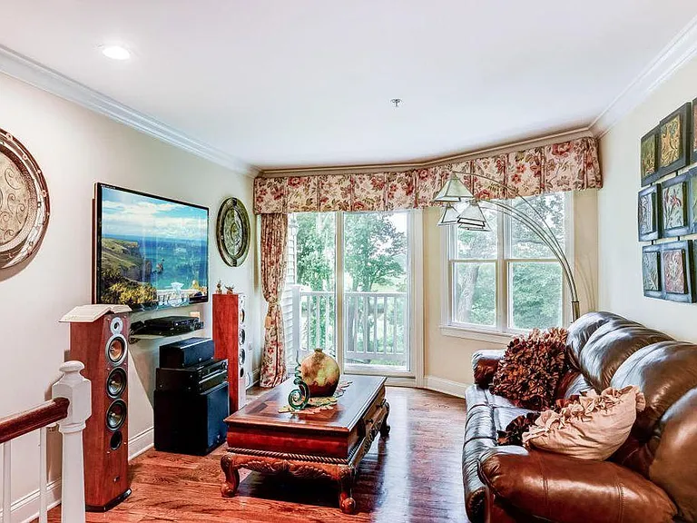 3 Chapin Ave — Photo 7