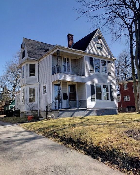 1st image of 915 Pontiac Ave