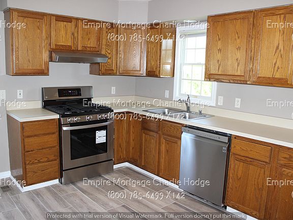 3rd image of 4525 Terri Ln