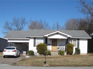 401 SE B St, Stigler, OK 74462