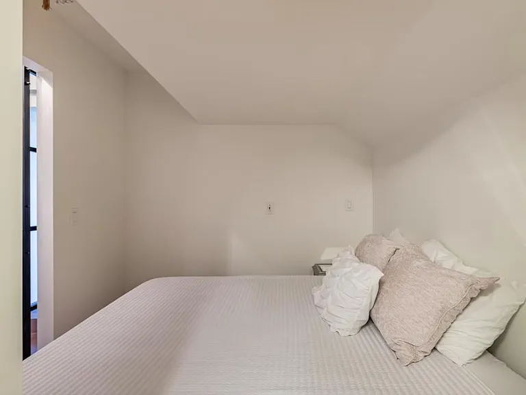 6300 Vista Del Mar Ave — Photo 22