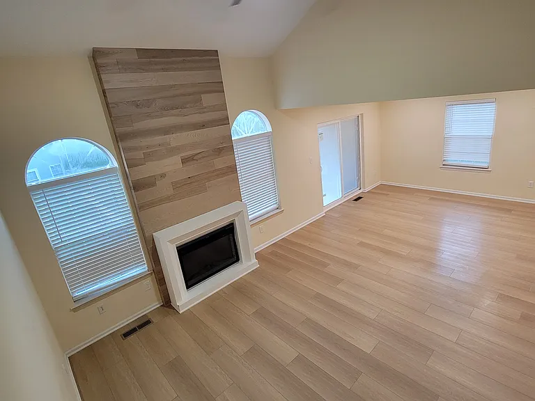 120 Forge Ln — Photo 2