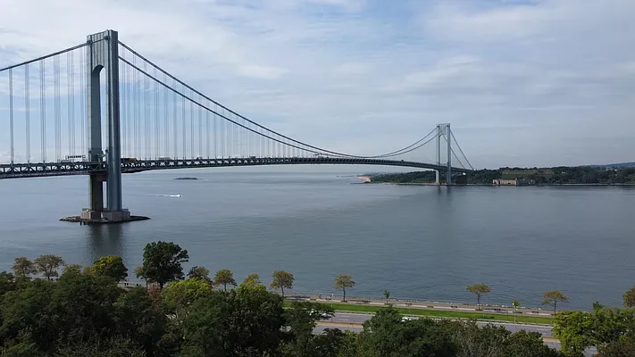 Sold by Compass | media 8