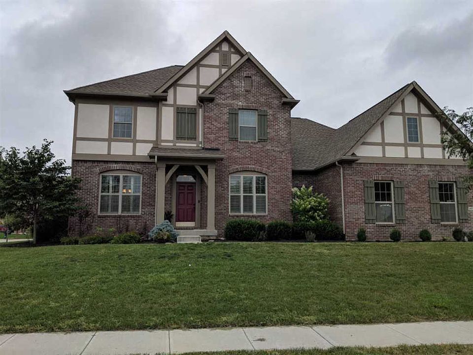 1st image of 16795 Meadow Wood Ct