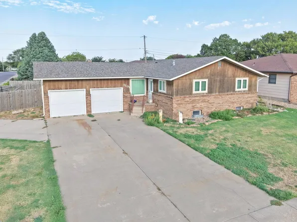 1701 Western Plains Dr, Hays, KS 67601
