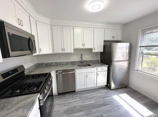 29 Standish Rd APT 3, Stamford, CT 06902