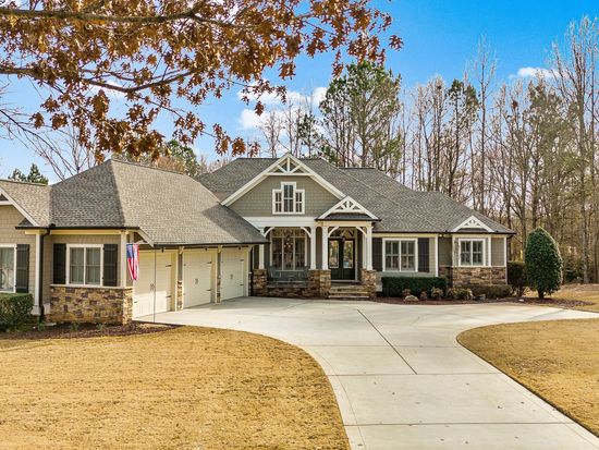 545 Mountains Edge, Peachtree City, GA 30269