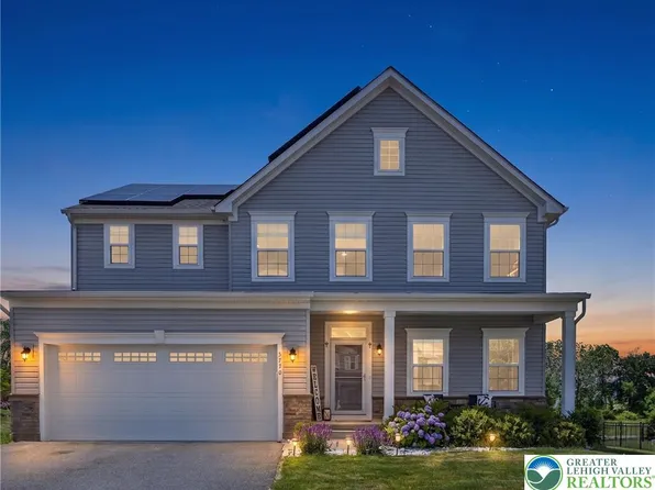 3750 Sweet Meadow Ct, Macungie, PA 18062