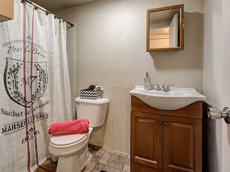 312 SW 23rd St #1 — Photo 9