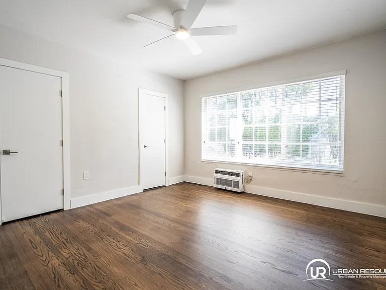 2420 Flamingo Dr #1 — Photo 25