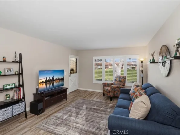 618 S Santa Fe St APT 8, Hemet, CA 92543