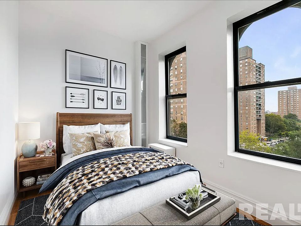 1st image of 243 Henry St APT 3