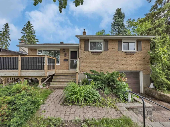 841 Balsam Dr, Ottawa, ON K1E 1B8