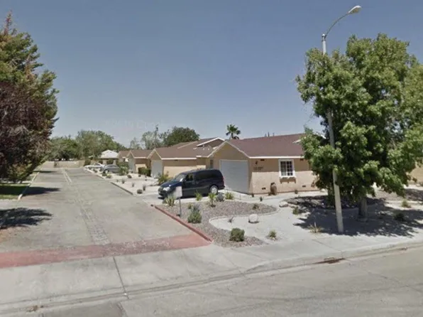 38657 25th St E, Palmdale, CA 93550
