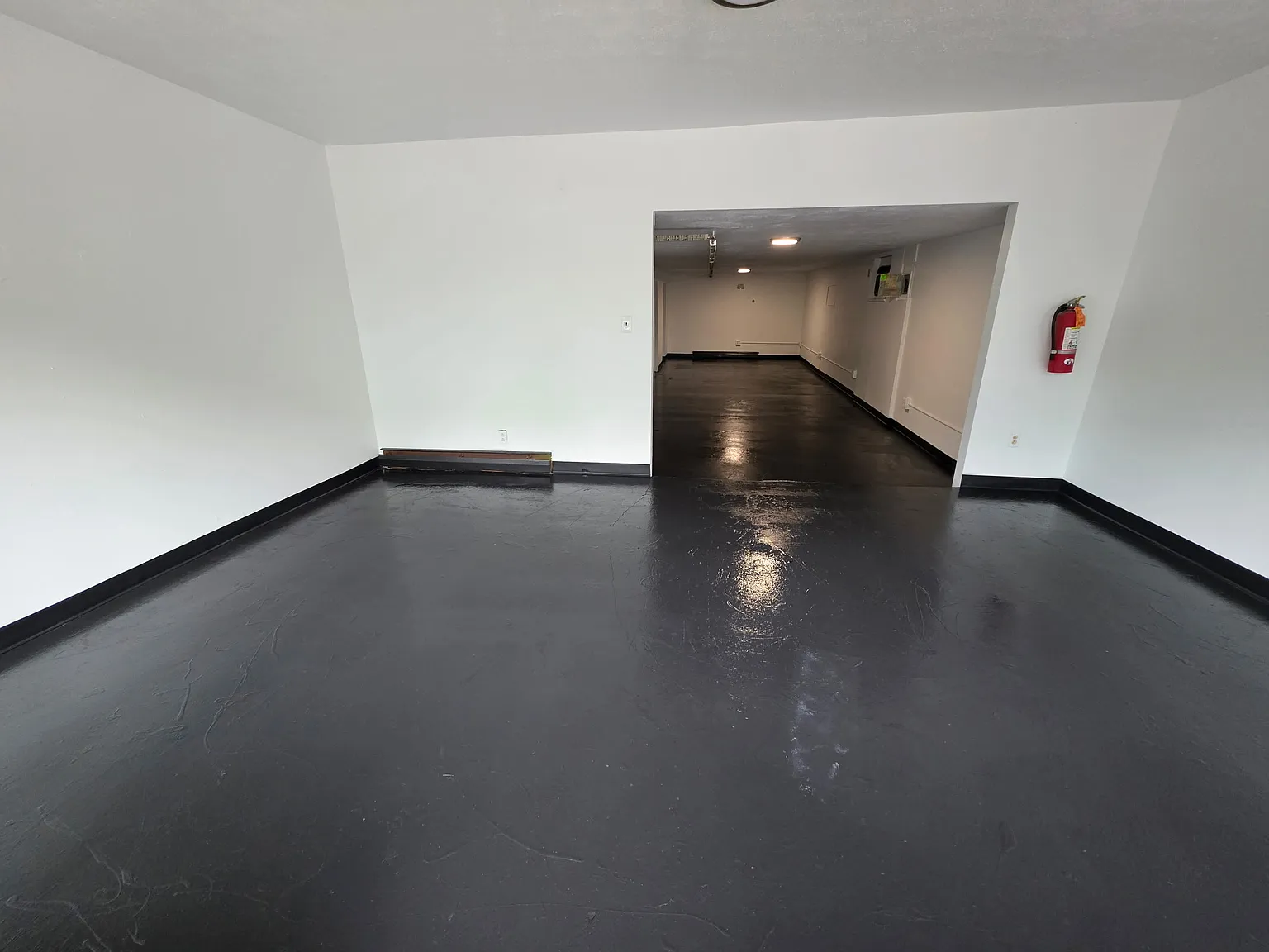 1 bed, 975 sqft, $1,500 — Photo 3