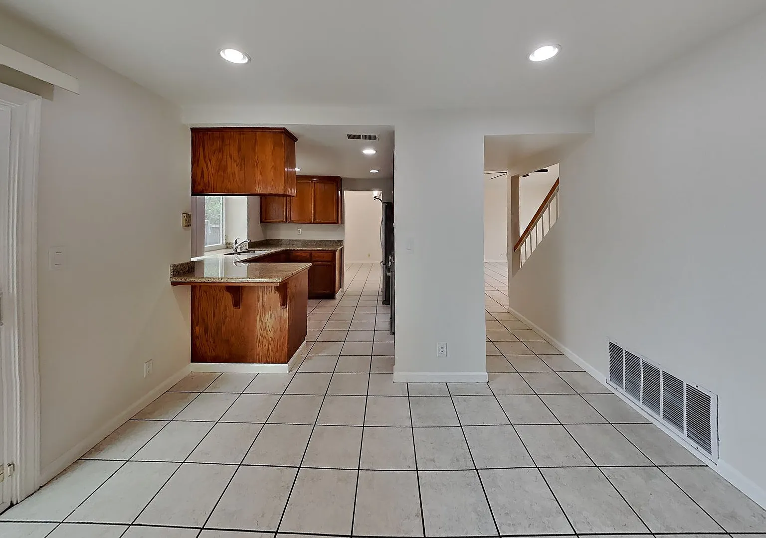Sweetwater Ridge 4/2.5 Home Available Now — Photo 3