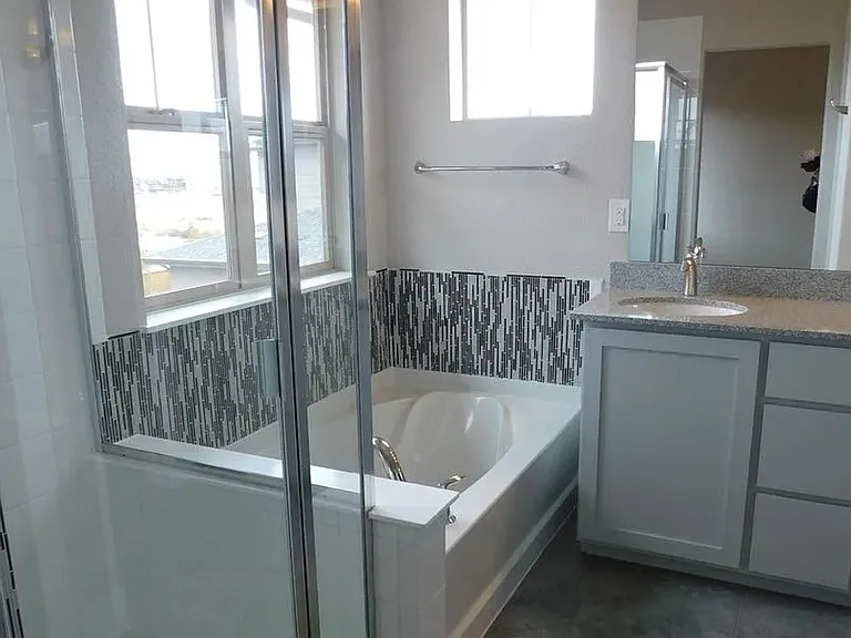 5278 N Beeler St — Photo 15