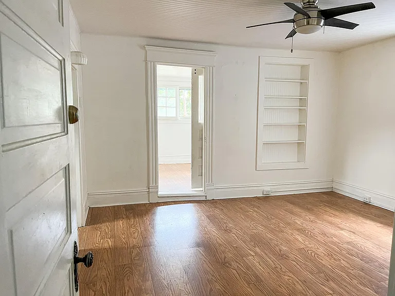 1605 W Resseguie St #2 — Photo 6