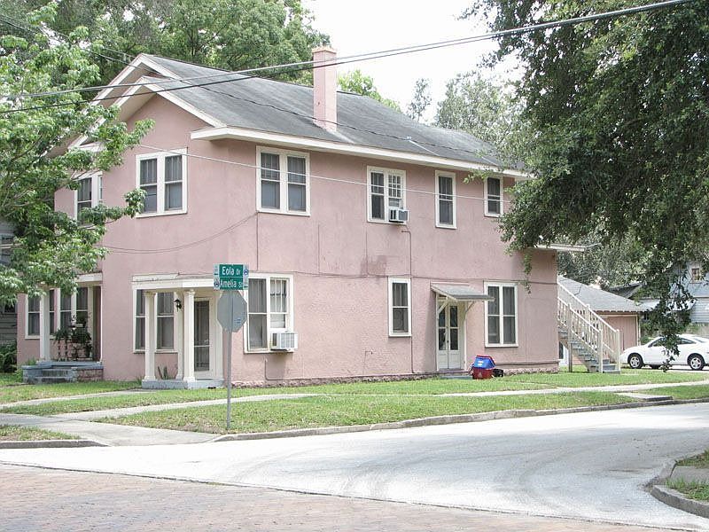 1st image of 628 E Amelia St