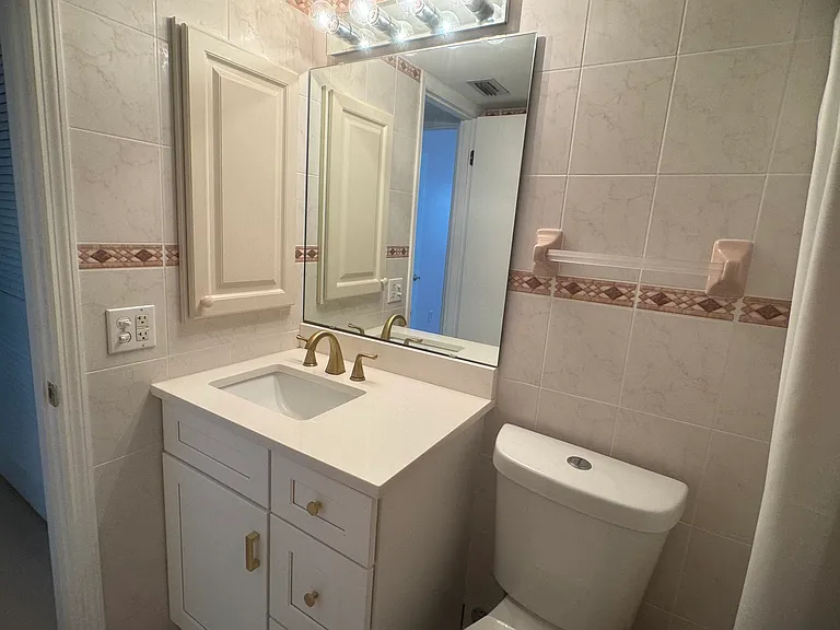 4158 Tamiami Trl — Photo 25