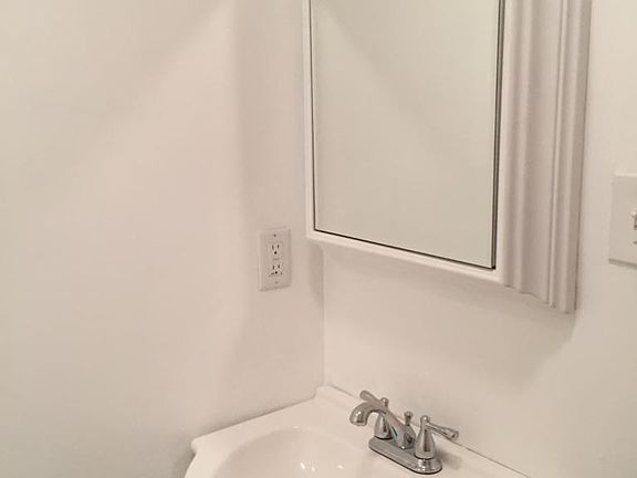 5th image of 928 Pine St APT 12A