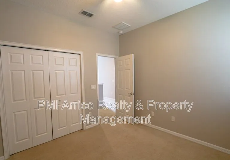622 Breezeway Ct — Photo 21